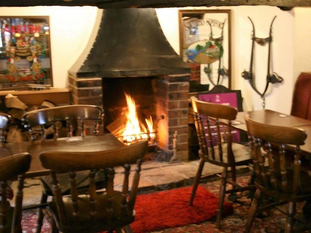 The Talbot Inn Much Wenlock Exterior foto