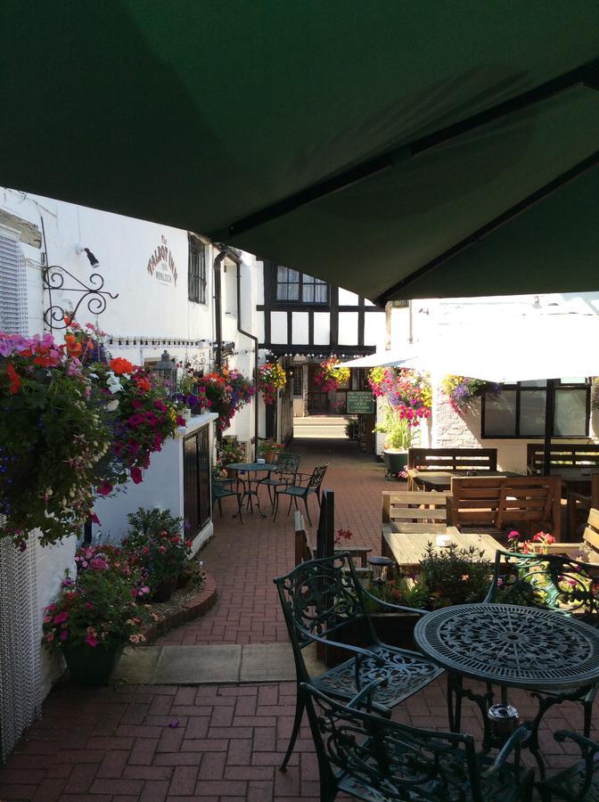 The Talbot Inn Much Wenlock Exterior foto